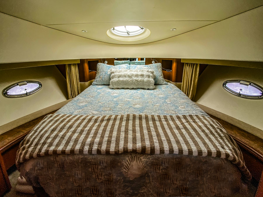 sea-of-memories-stateroom-master-4-web