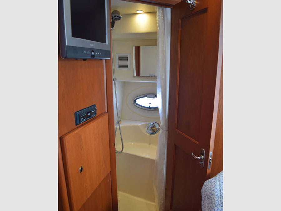sea-of-memories-shower-2